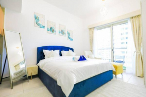 Elegant Studio with Marina View